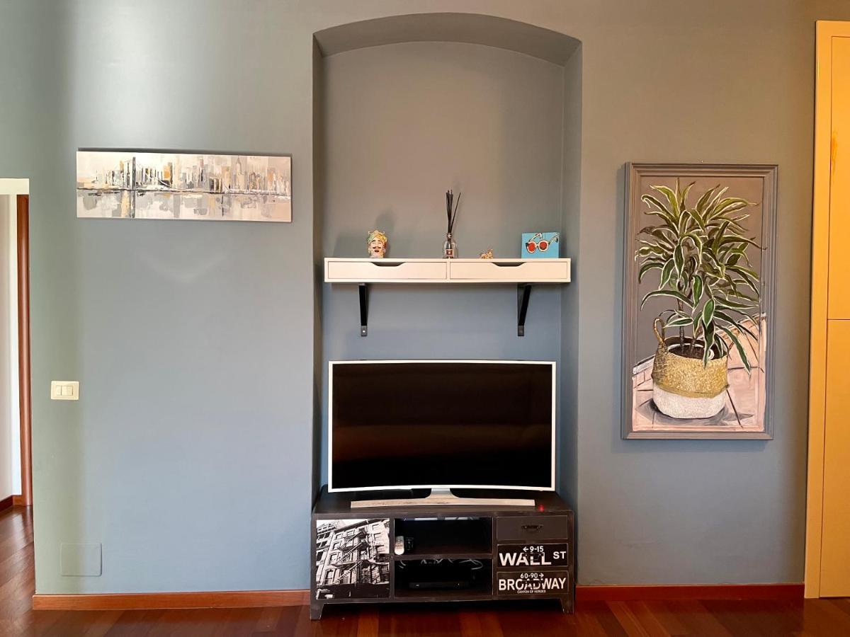 The Painting Apartment. A Central And Lovely Apartment In Milan Extérieur photo